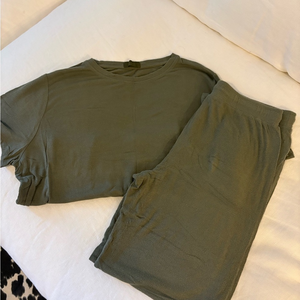 Nuuds Olive Ribbed PJ Set